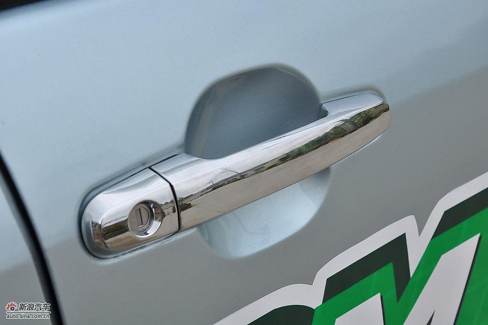 比亚迪F3DM低碳版外观实拍图