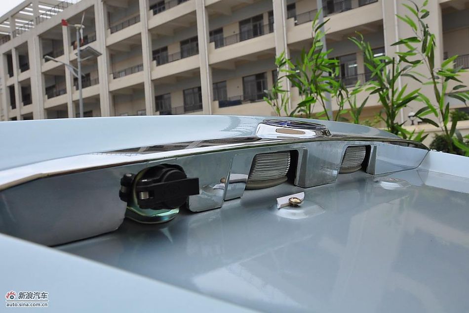 比亚迪F3DM低碳版外观实拍图