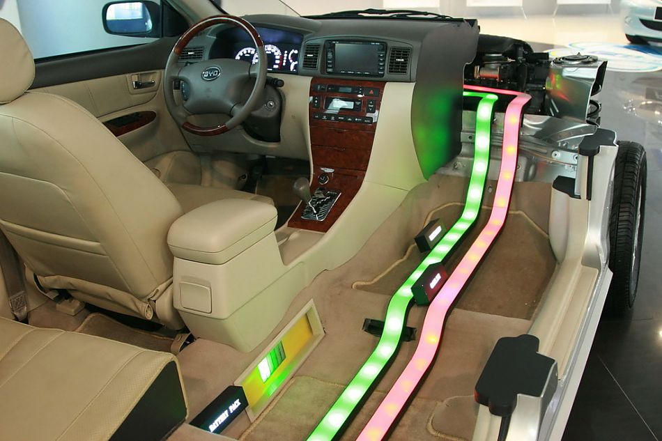 比亚迪F3DM解剖图