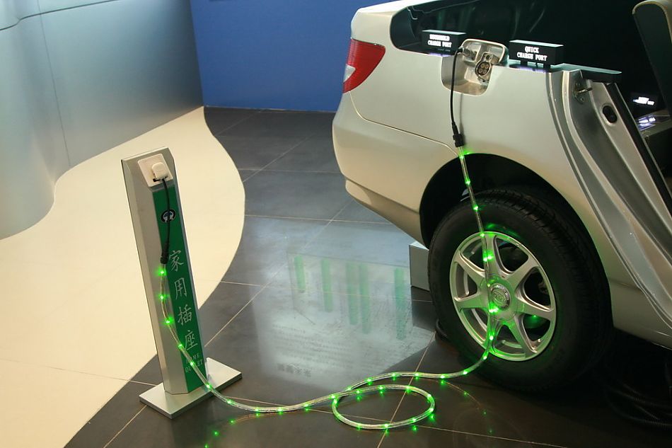 比亚迪F3DM解剖图