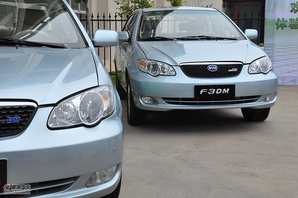 比亚迪F3DM低碳版双模电动车外观图