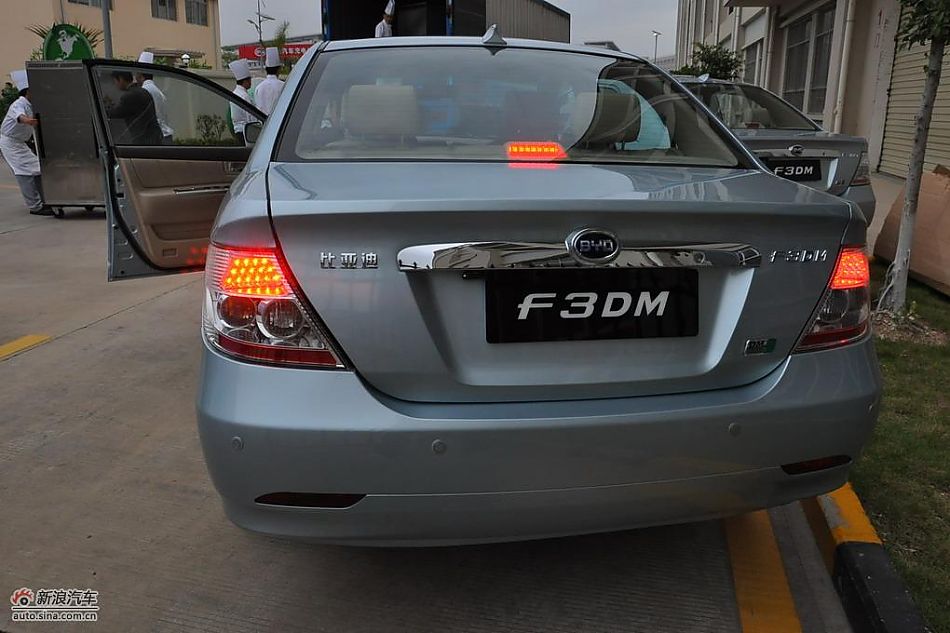 比亚迪F3DM低碳版双模电动车外观图