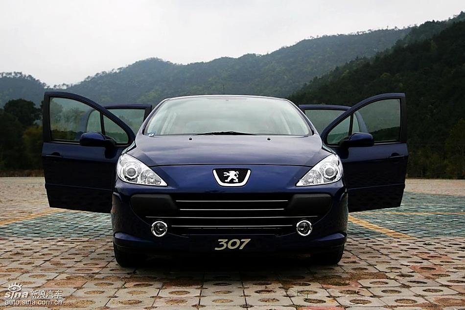 两厢307外观