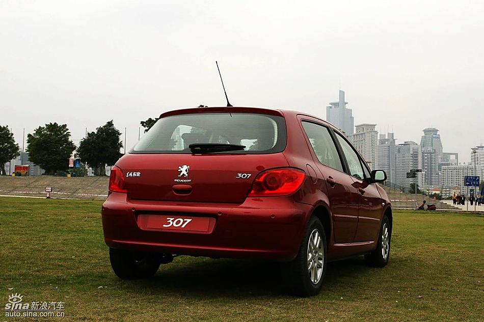 两厢307外观