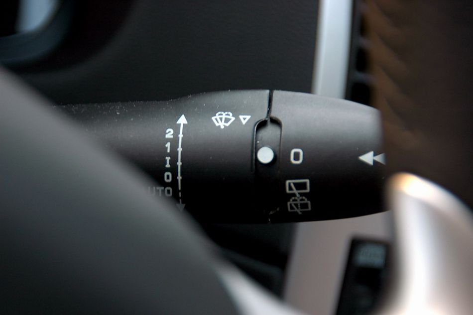 东风标致307两厢内饰