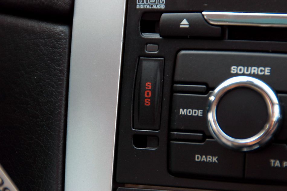 东风标致307两厢内饰