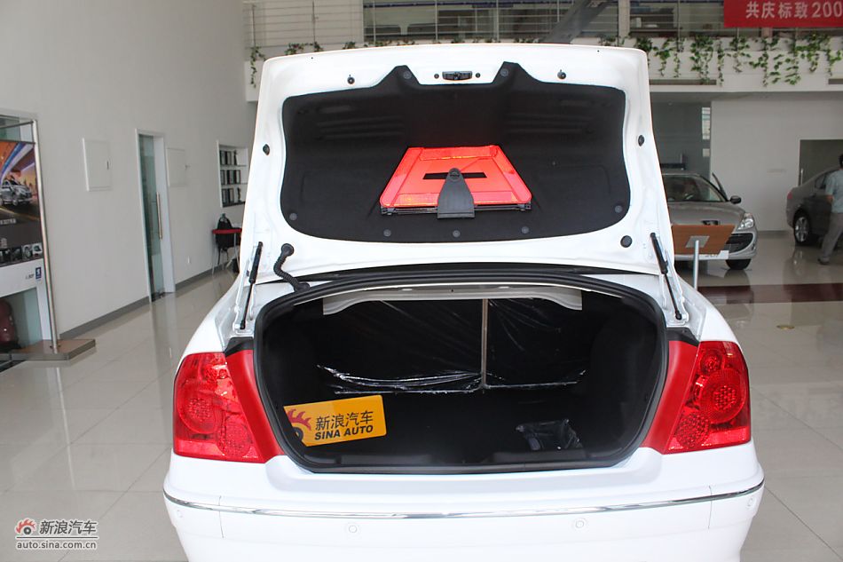 新标致307三厢其他