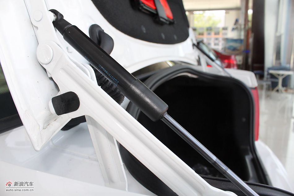 新标致307三厢其他