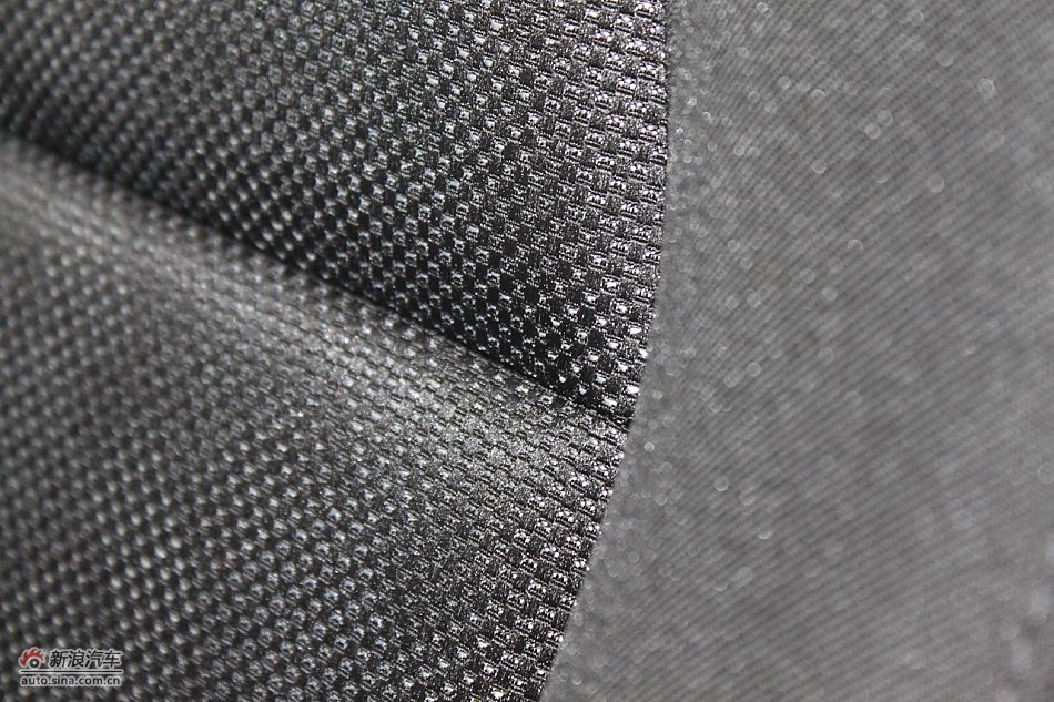 新标致307两厢内饰