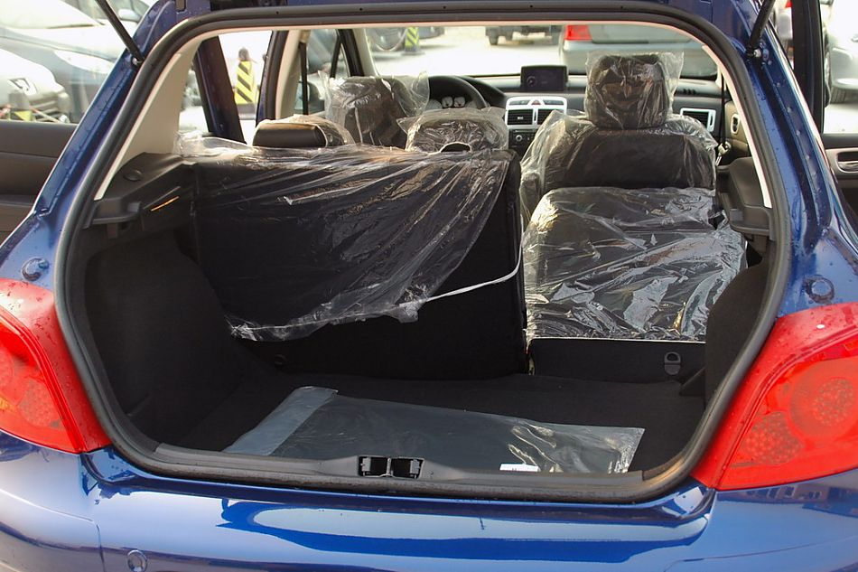 东风标致307两厢内饰