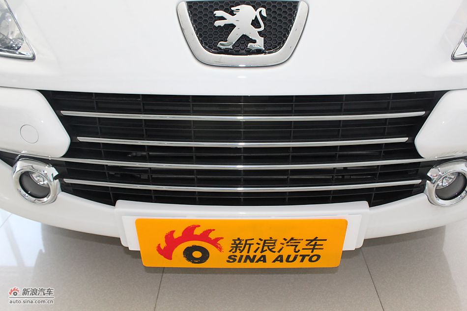 新标致307三厢外观细节