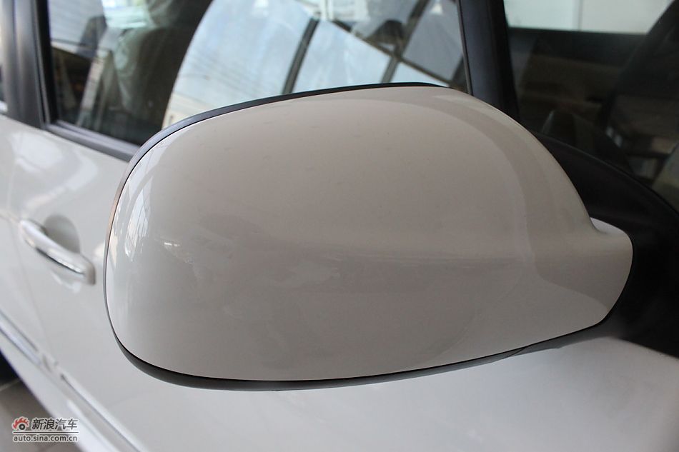 新标致307三厢外观细节