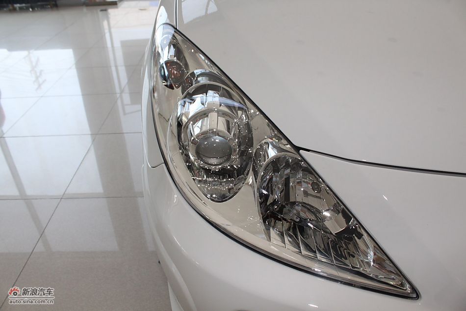 新标致307三厢外观细节