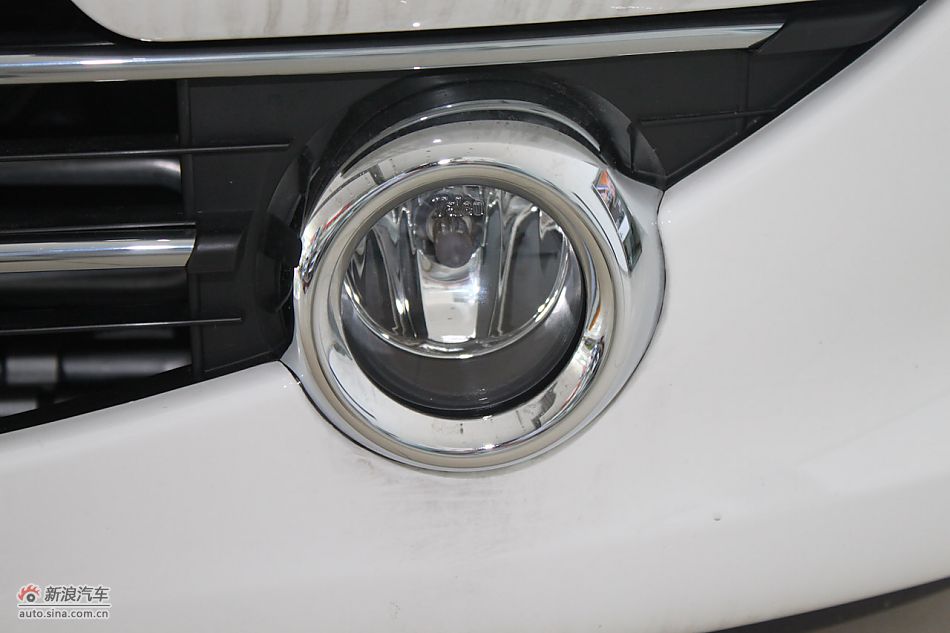 新标致307三厢外观细节