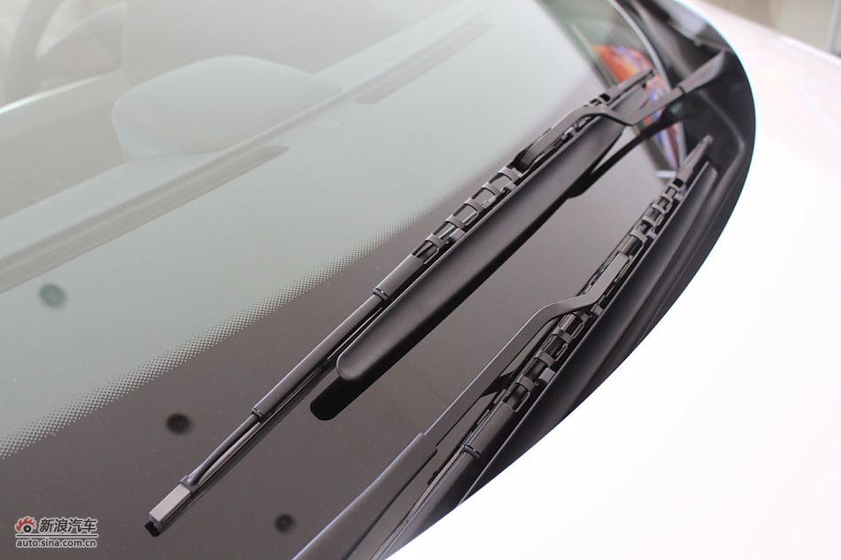 新标致307三厢外观细节