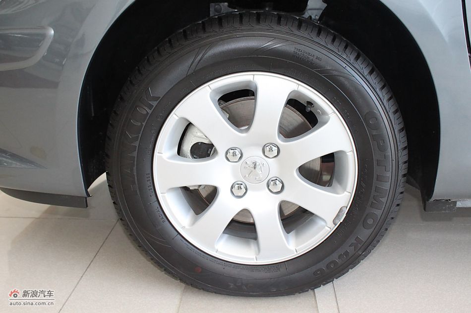 新标致307两厢外观细节