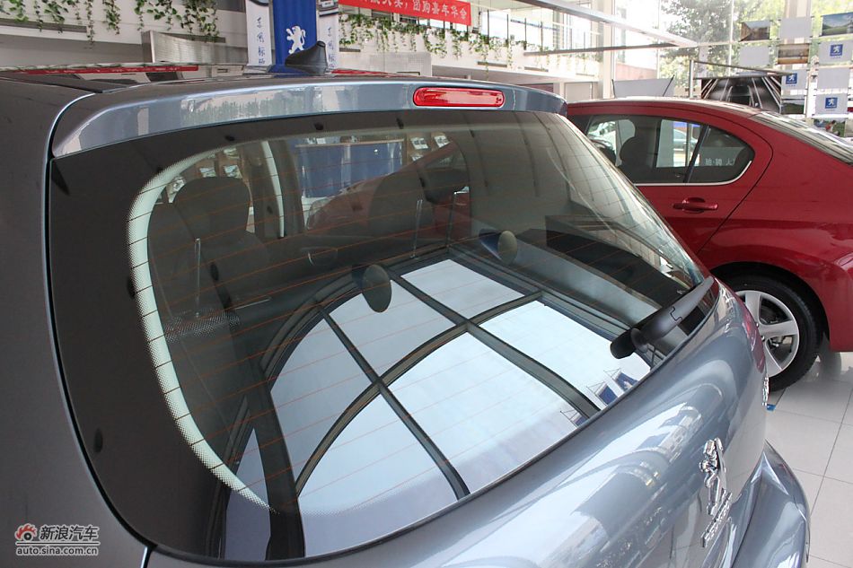 新标致307两厢外观细节