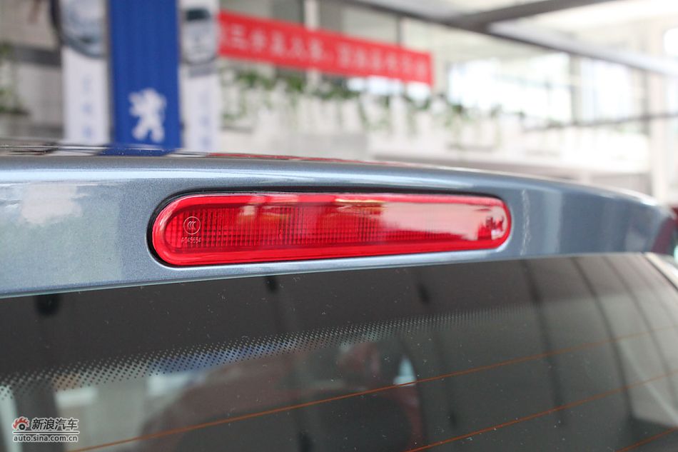 新标致307两厢外观细节
