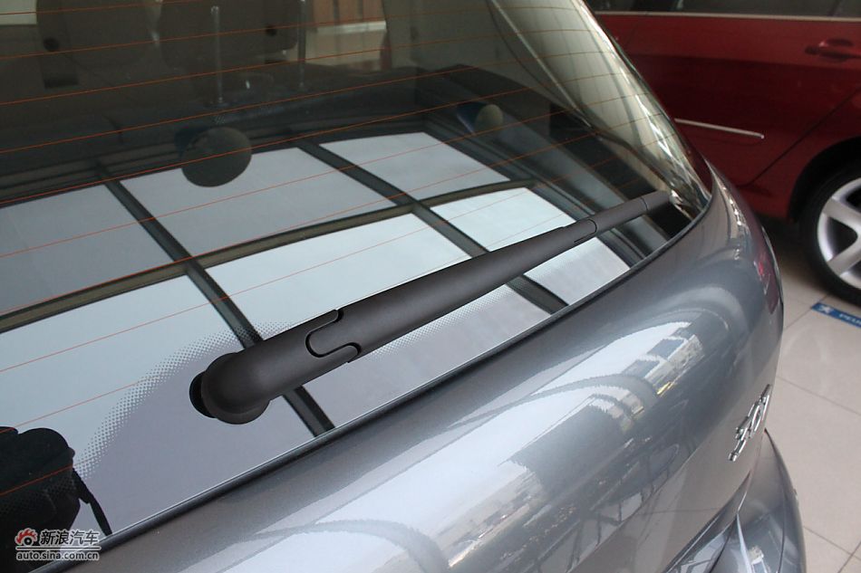 新标致307两厢外观细节