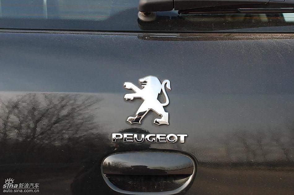 东风标致307两厢外观实拍图