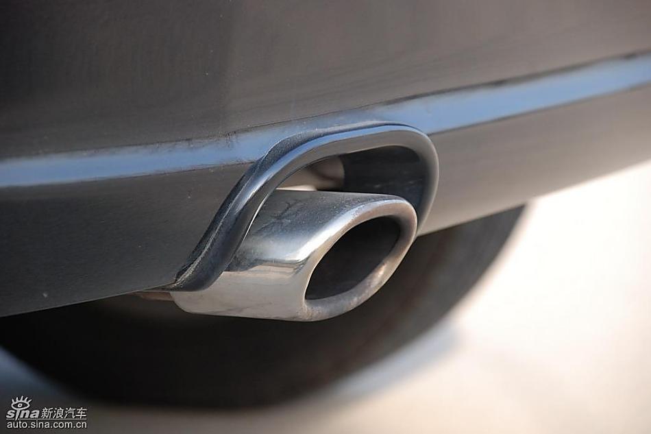 东风标致307两厢外观实拍图