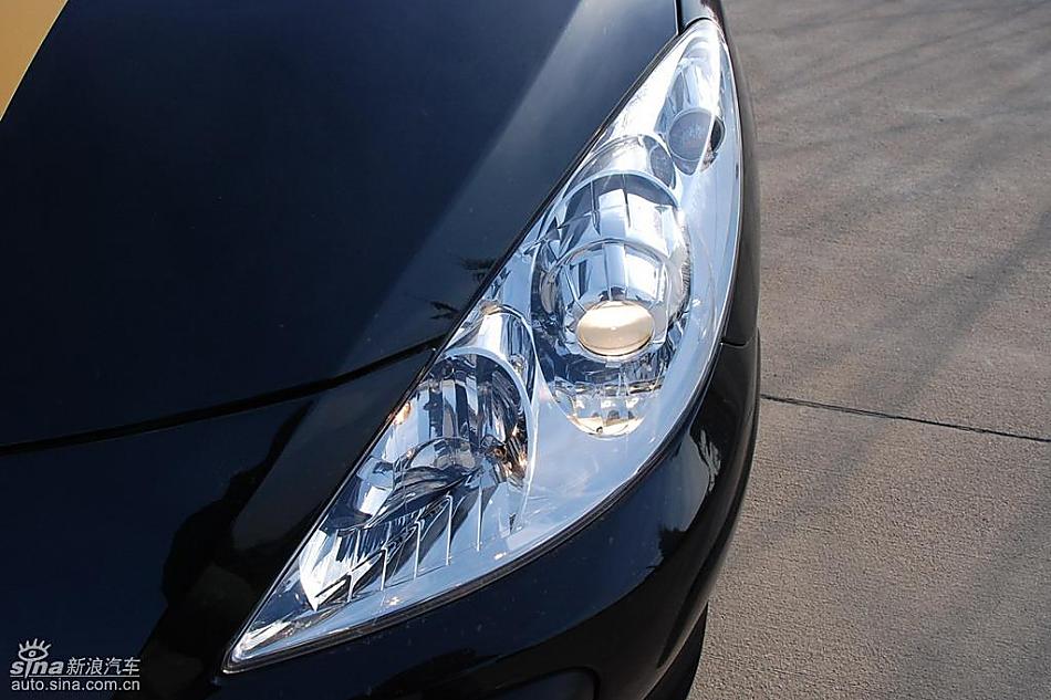 东风标致307两厢外观实拍图