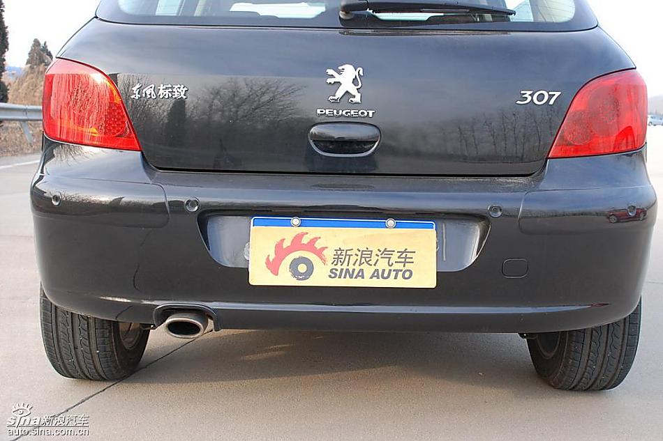 东风标致307两厢外观实拍图