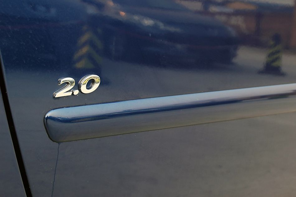 东风标致307两厢外观细节