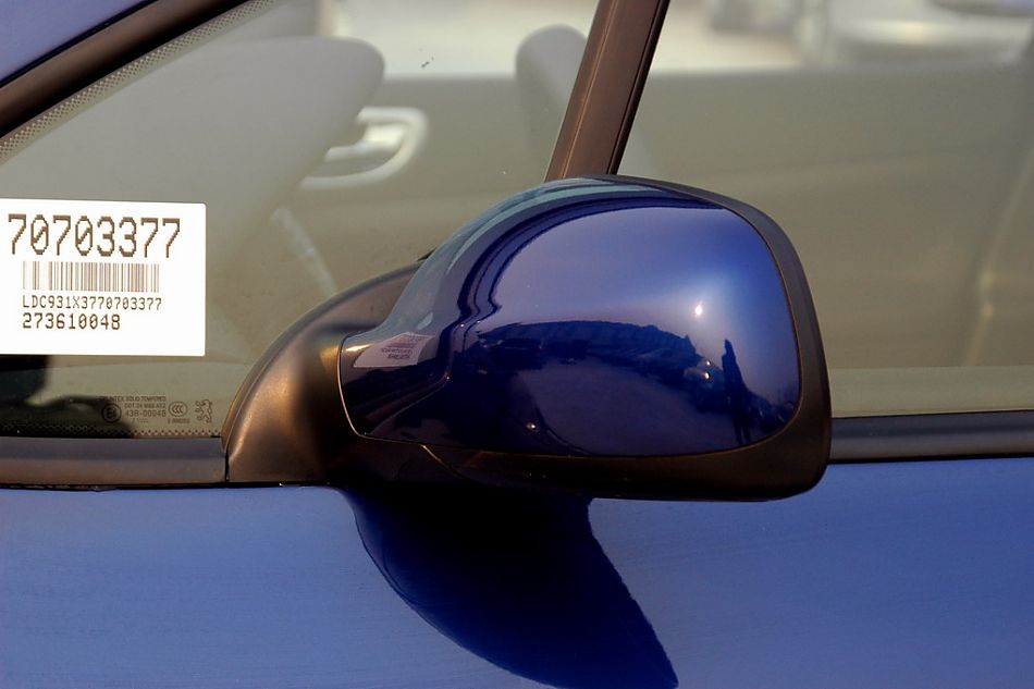 东风标致307两厢外观细节