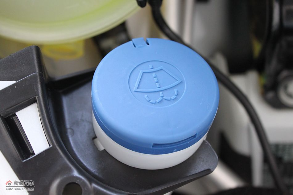 新标致307三厢其他