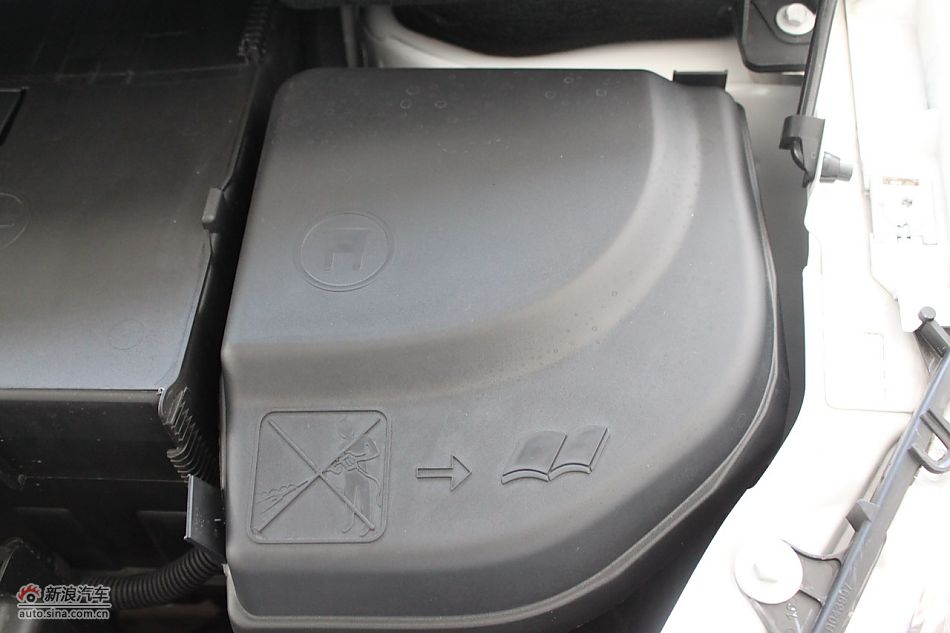 新标致307三厢其他