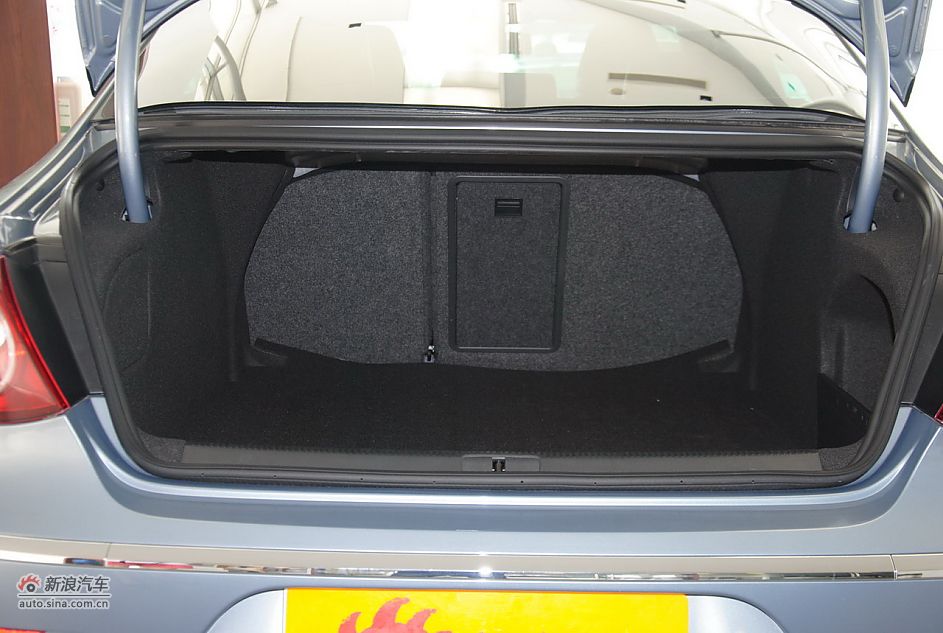 2011款一汽大众CC 1.8TSI自动豪华型