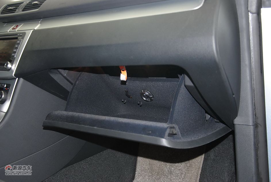 2011款一汽大众CC 1.8TSI自动豪华型