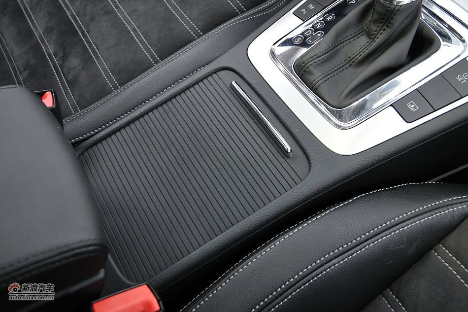 大众CC至尊型内饰