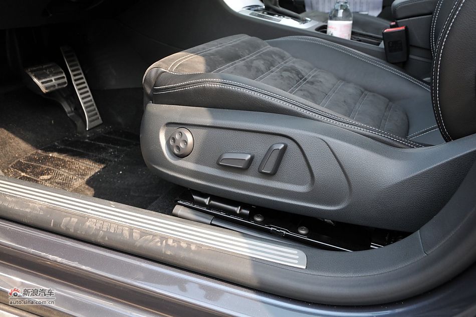 大众CC至尊型内饰