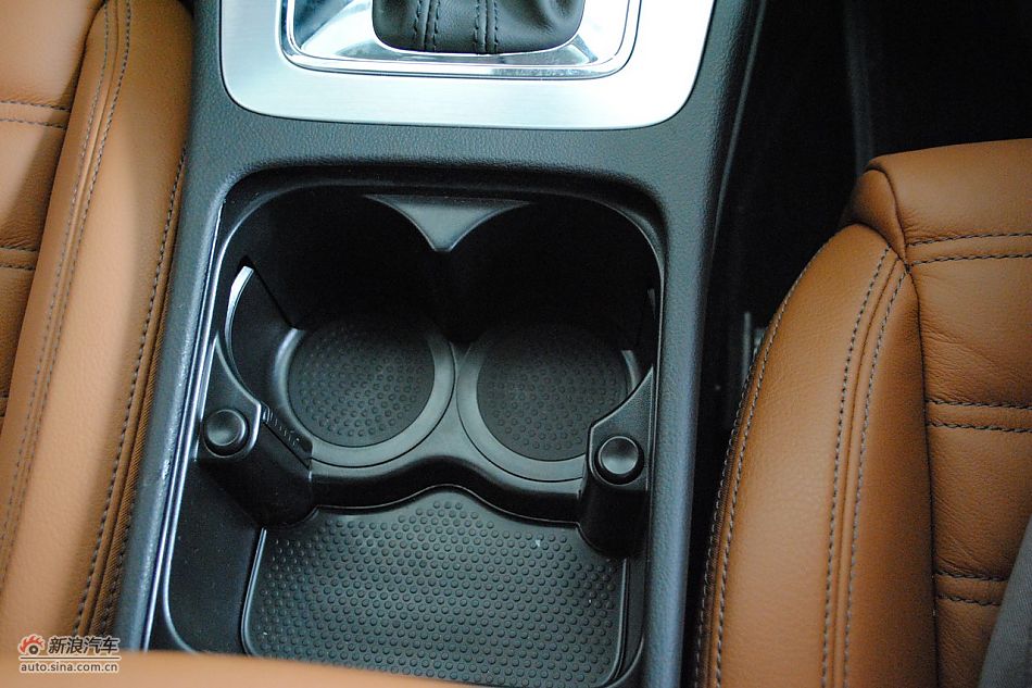 一汽大众CC内饰实拍