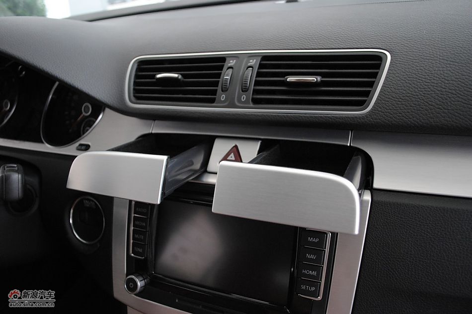 一汽大众CC内饰实拍