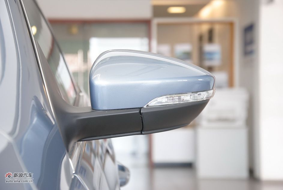 2011款一汽大众CC 1.8TSI自动豪华型