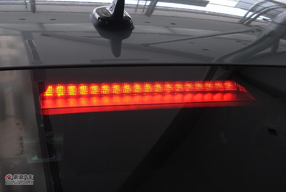 2011款一汽大众CC 1.8TSI自动豪华型