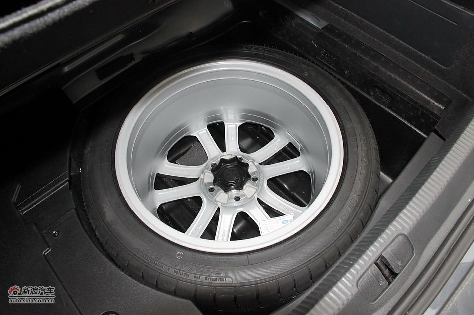 2011款大众CC 2.0TSI至尊型