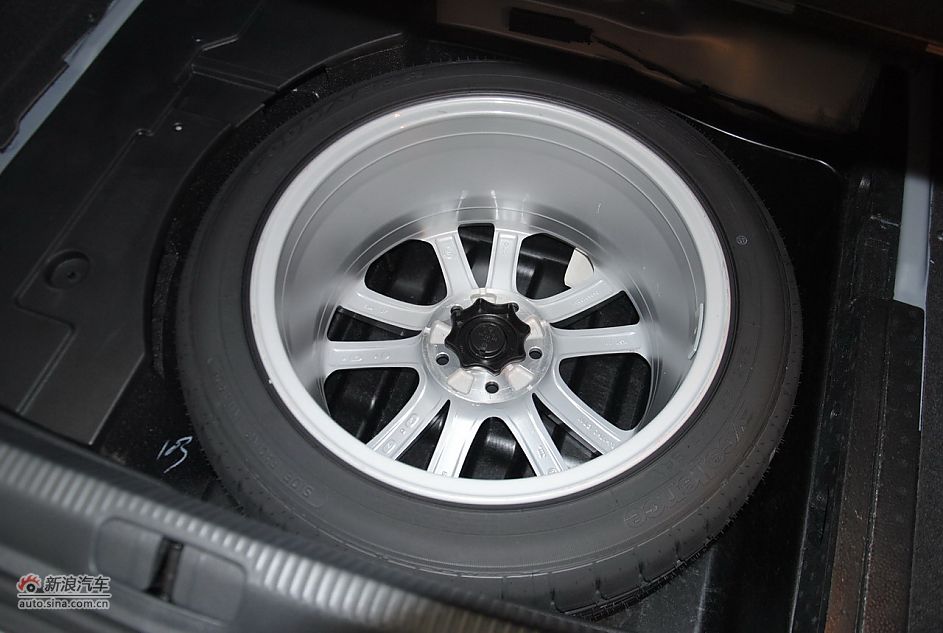 2011款一汽大众CC 1.8TSI自动豪华型