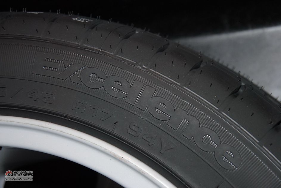 2011款一汽大众CC 1.8TSI自动豪华型