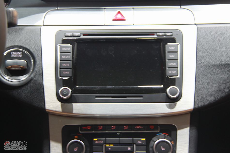 一汽大众CC内饰