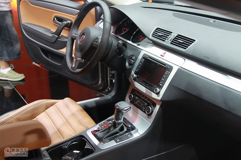 一汽大众CC内饰