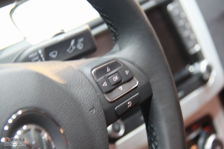 一汽大众CC内饰