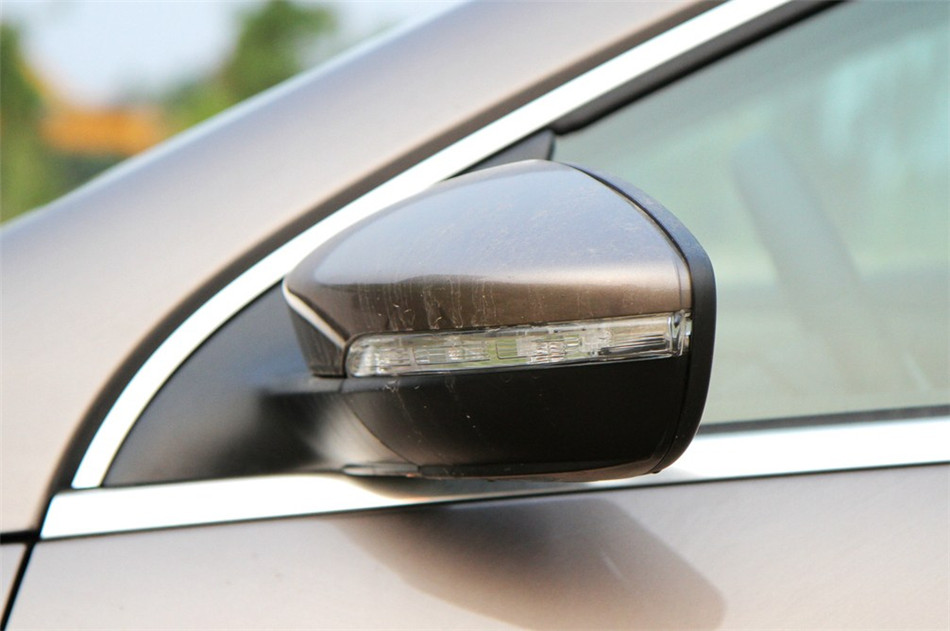 2012款 一汽大众CC 1.8TSI自动精英型