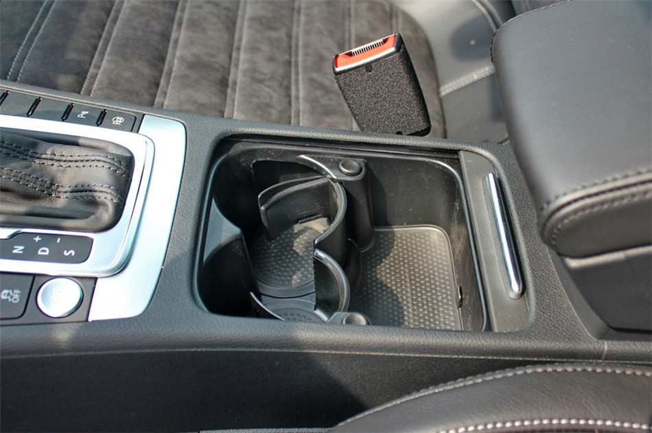 一汽大众CC- 2013款 2.0TSI DSG 豪华型 