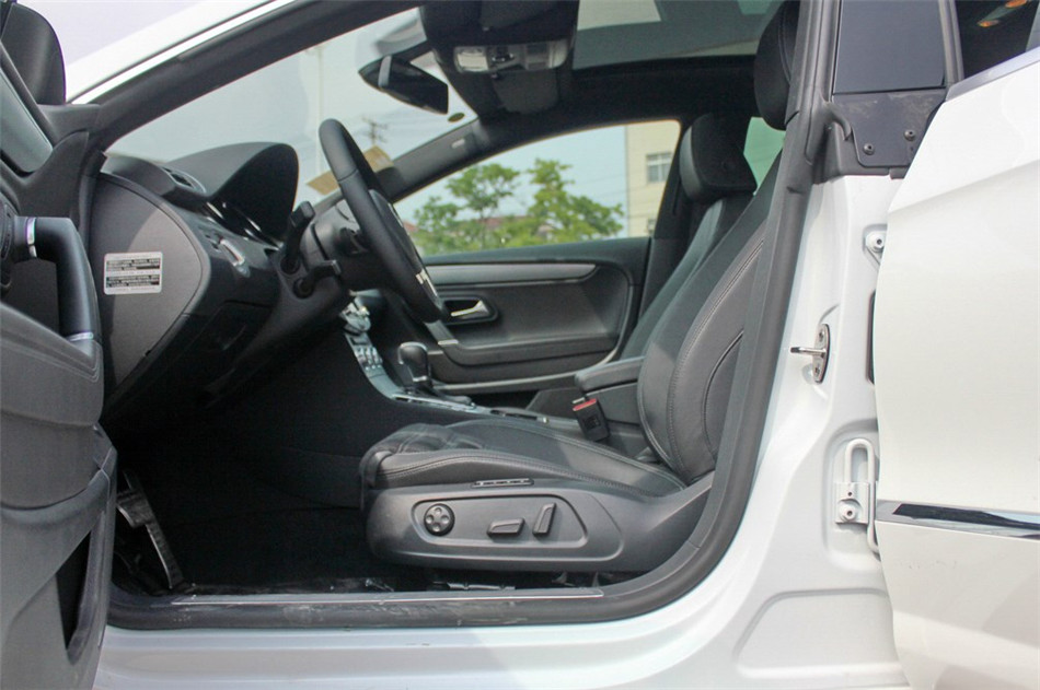 一汽大众CC- 2013款 2.0TSI DSG 豪华型 