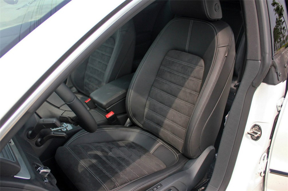 一汽大众CC- 2013款 2.0TSI DSG 豪华型 