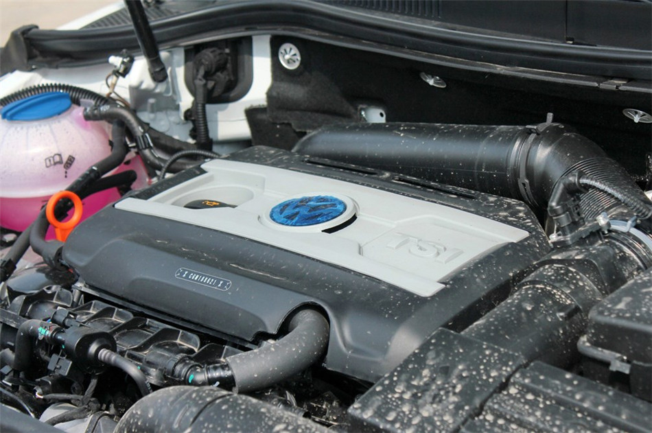 一汽大众CC- 2013款 2.0TSI DSG 豪华型 